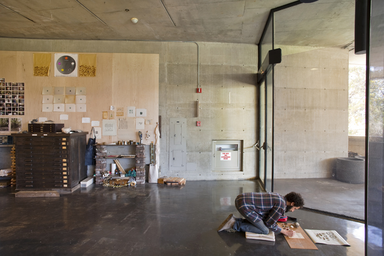 http://www.davidwilsonandribbons.com/files/gimgs/26_06wilsonberkartmuseum-copy.jpg